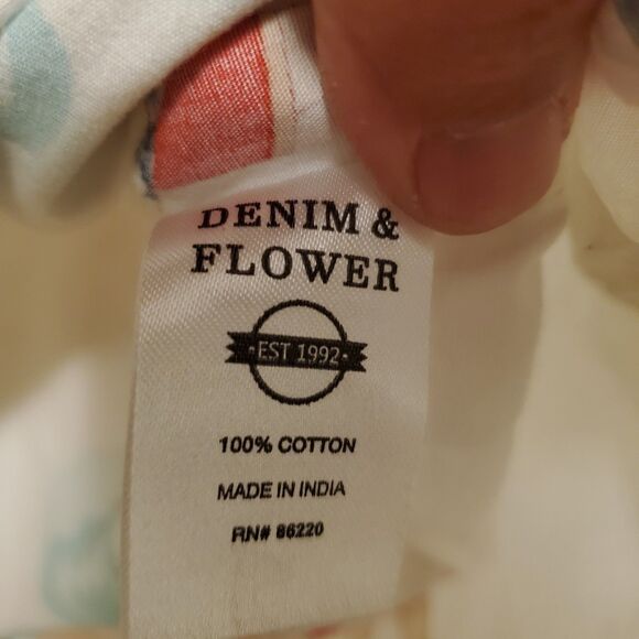 Denim & Flower Brand Santa Claus Surf Hawaiian Style Shirt Men's Size Small - Picture 16 of 16